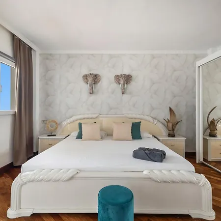 Luxury Vistas Al Mar Costa Adeje (Tenerife)